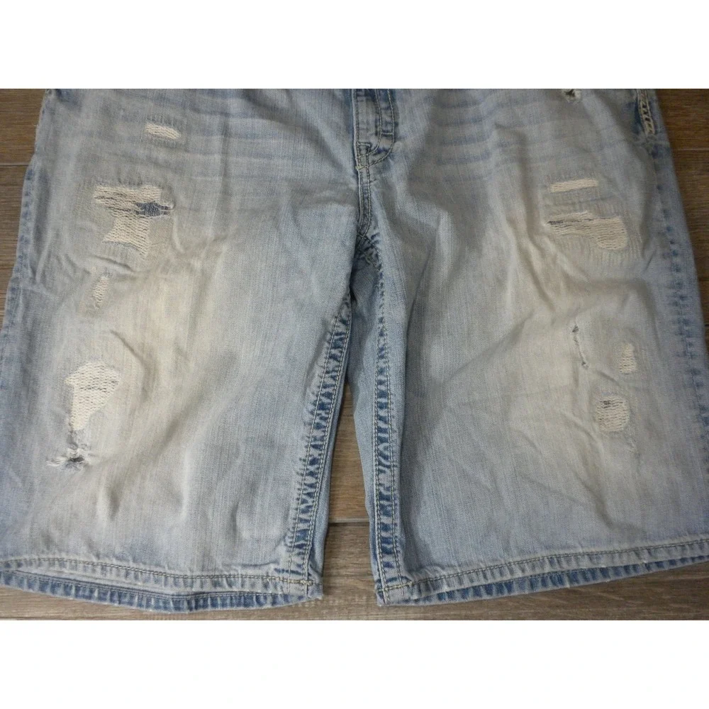 BKE Derek Jean Shorts Mens 42 Blue Denim Distressed Light Wash Relaxed Grunge